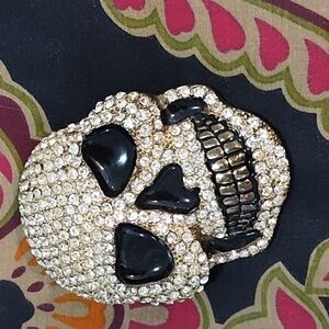 Outrageous and awesome skeletal belt buckle.